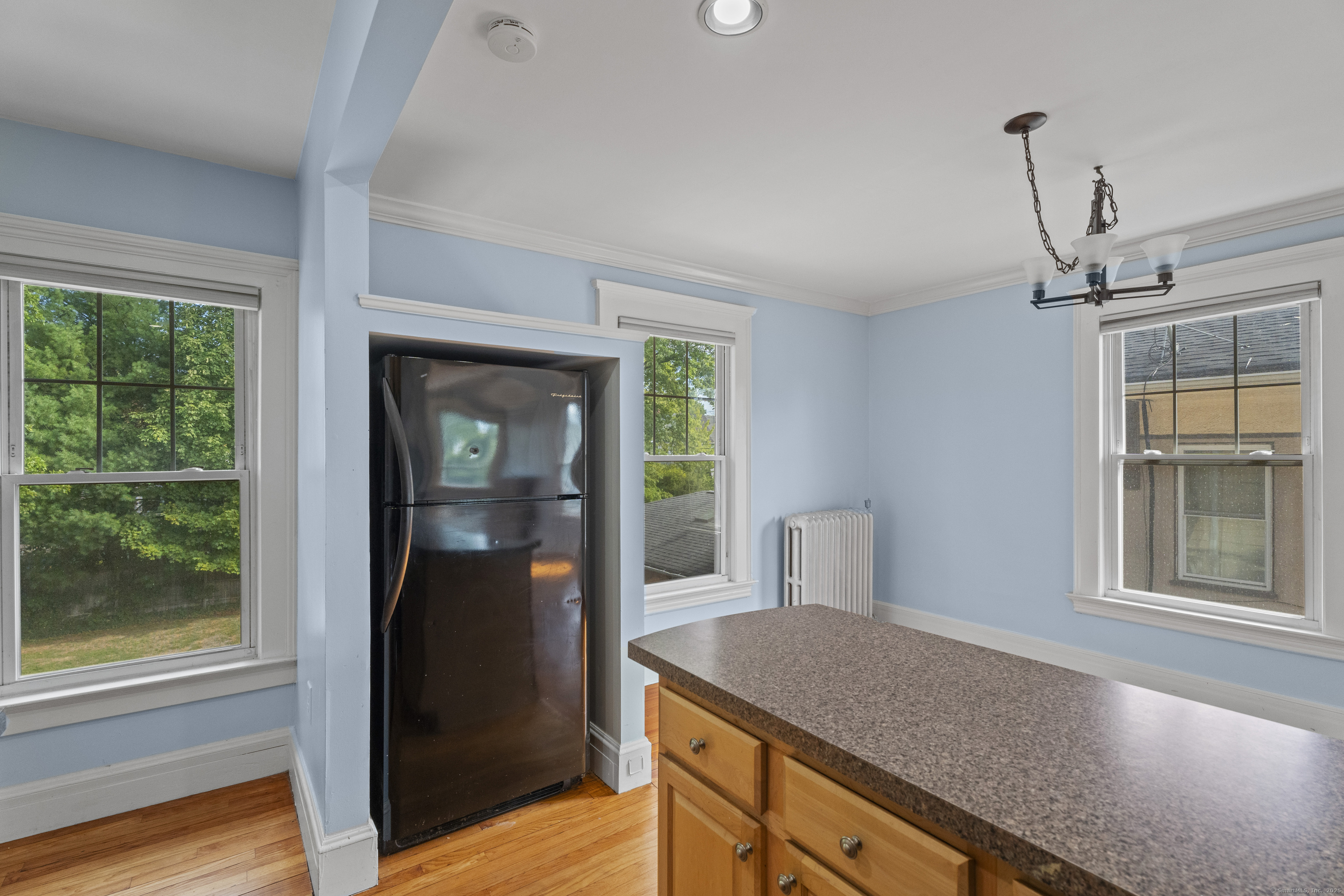 809 Edgewood Avenue New Haven, CT 06515 - Photo 26 of 39