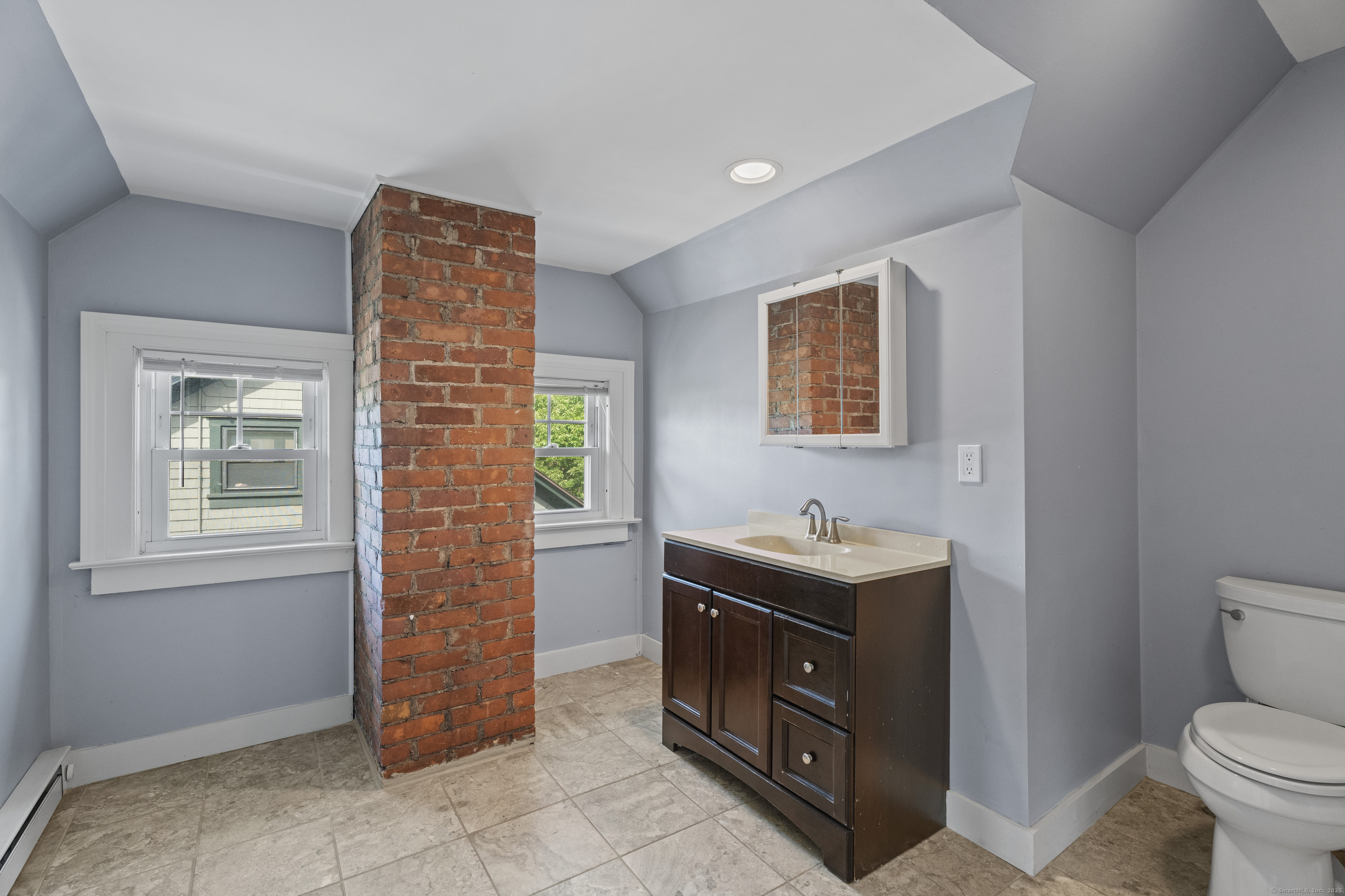 809 Edgewood Avenue New Haven, CT 06515 - Photo 34 of 39