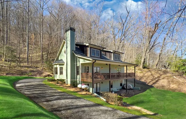 $469,000 | 526 Garland Ridge Drive, Hayesville, NC 28904
