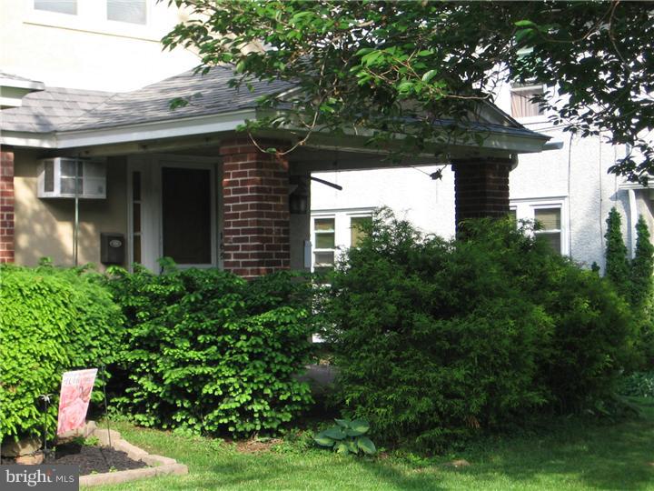 165 Shelbourne Road Havertown, PA 19083 - Photo 3 of 24
