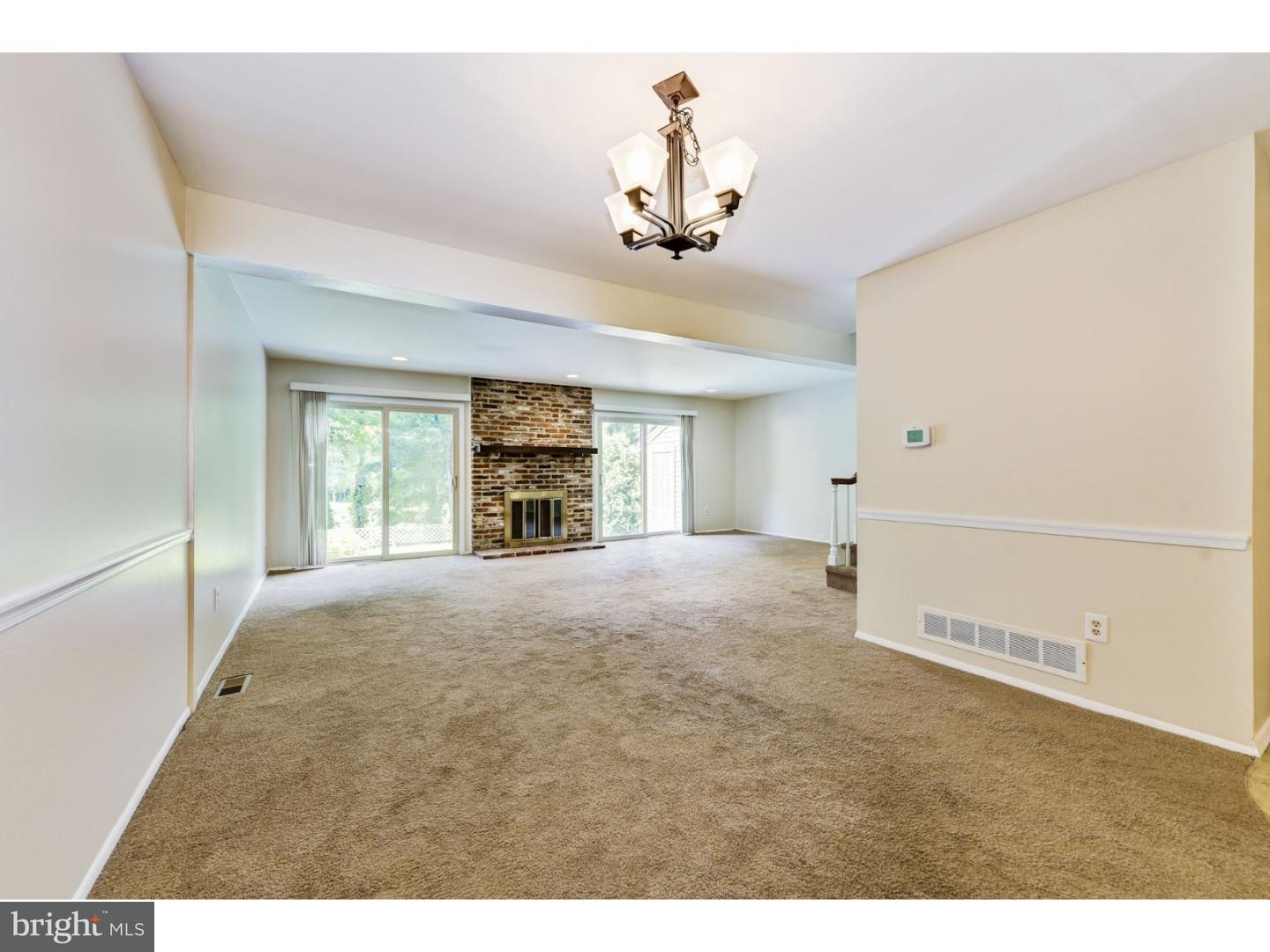 93 Farnwood Road Mount Laurel, NJ 08054 - Photo 12 of 25 Dining Room