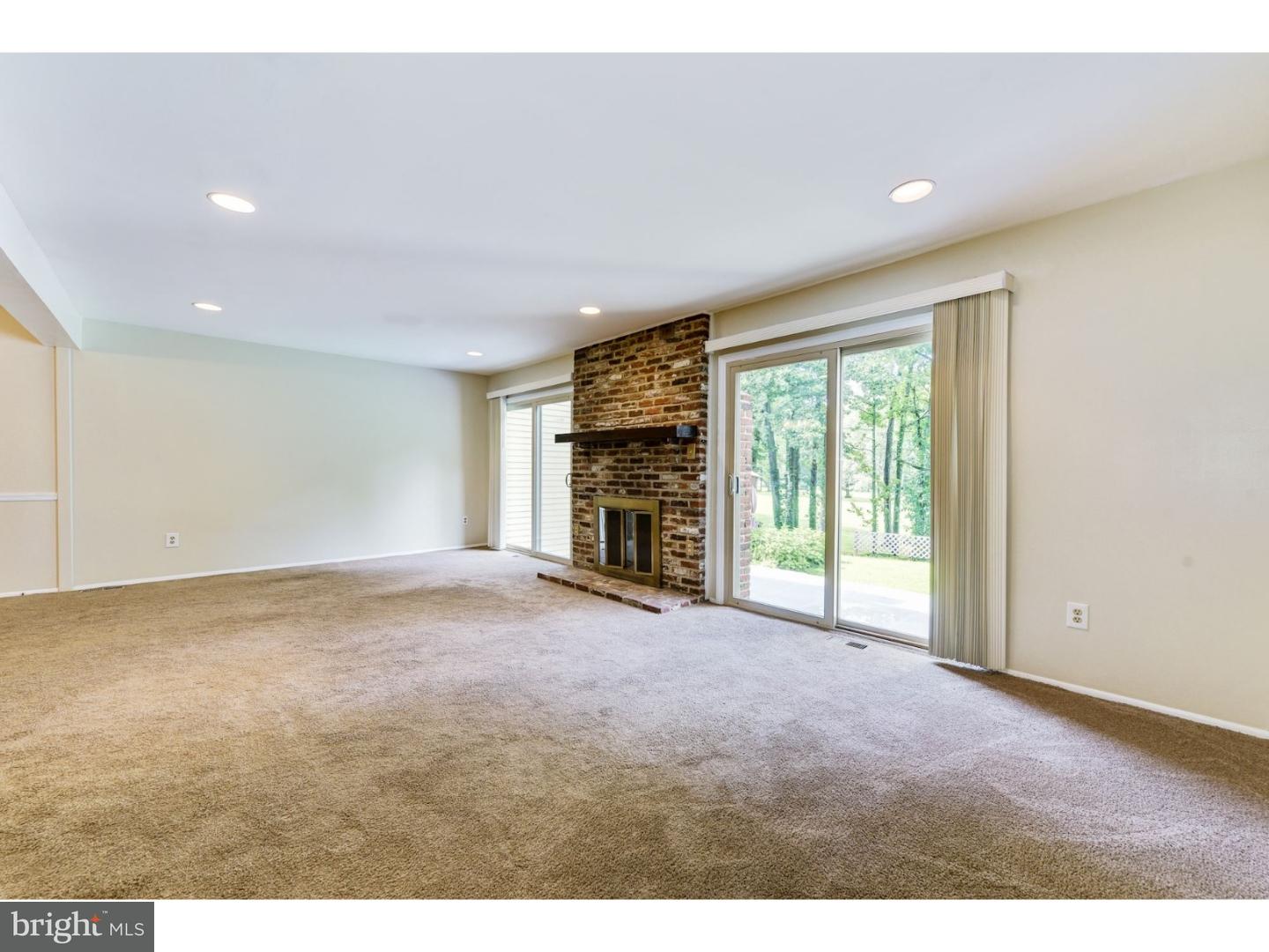 93 Farnwood Road Mount Laurel, NJ 08054 - Photo 8 of 25 Great Room
