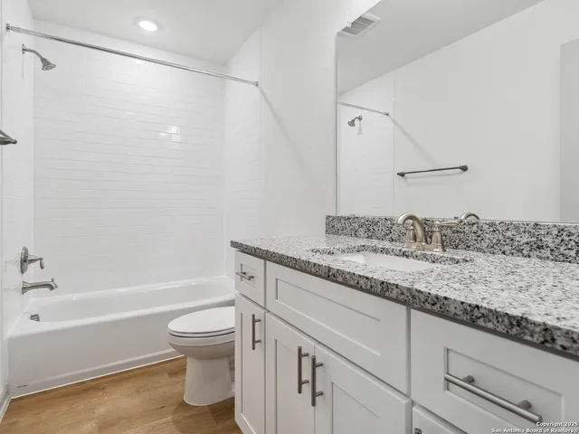 $1,800 | 10203 Tulipwood Run, Unit 101, San Antonio, TX 78252