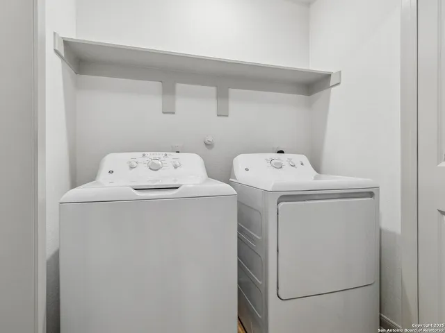 $1,800 | 10203 Tulipwood Run, Unit 101, San Antonio, TX 78252