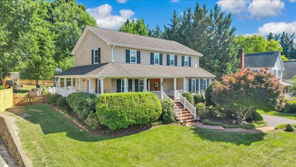 $579,950 | 1510 Ashley Drive, Salem, VA 24153