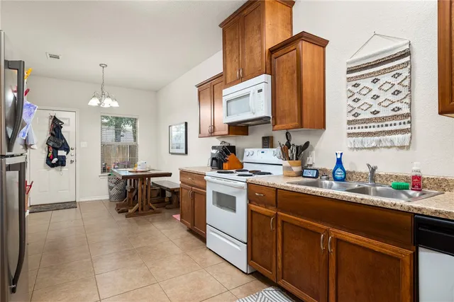 $1,800 | 4407 Reveille Road, College Station, TX 77845