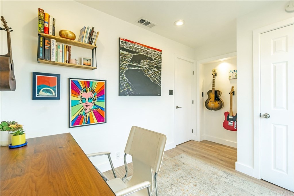 1743 Griffith Park Boulevard Silver Lake, CA 90026 - Photo 19 of 38