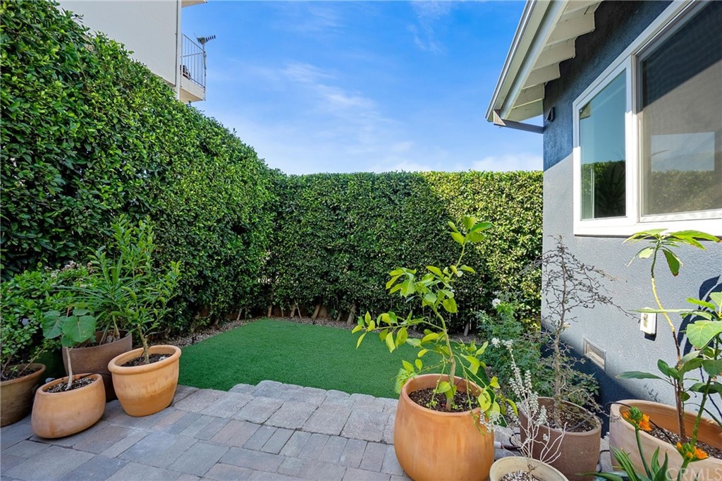 1743 Griffith Park Boulevard Silver Lake, CA 90026 - Photo 30 of 38