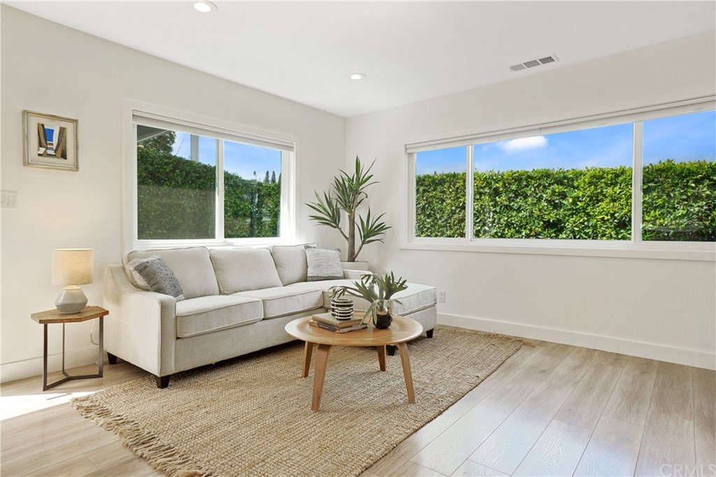 1743 Griffith Park Boulevard Silver Lake, CA 90026 - Photo 7 of 38