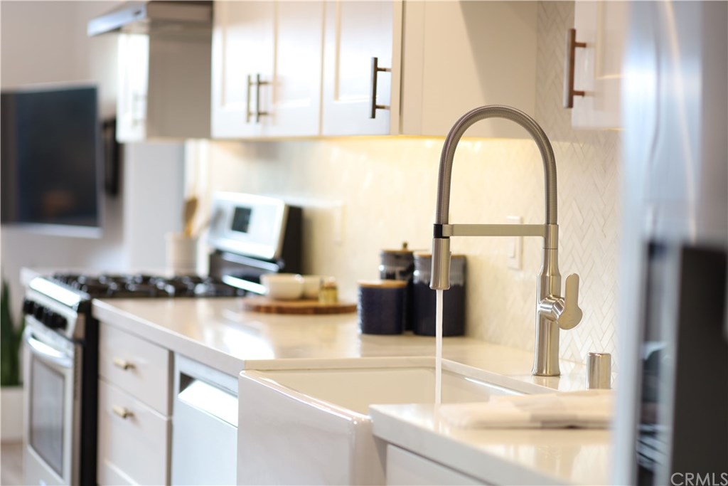 1743 Griffith Park Boulevard Silver Lake, CA 90026 - Photo 10 of 38