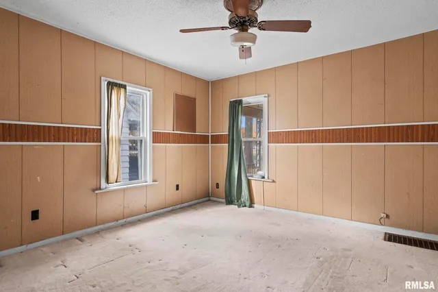 $24,900 | 1504 East Phillips Street, Springfield, IL 62702