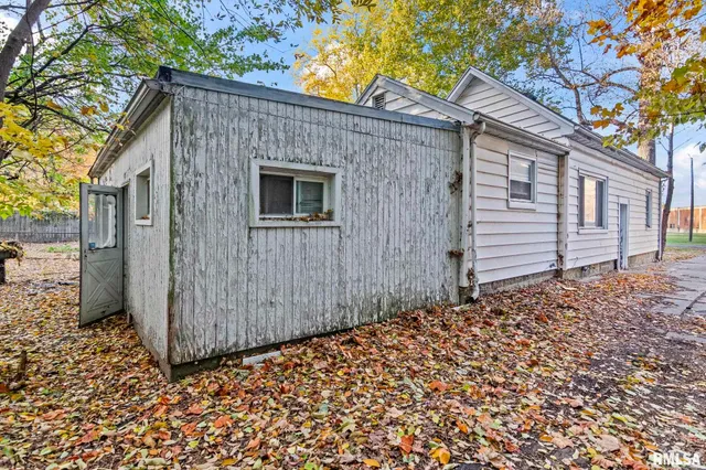 $24,900 | 1504 East Phillips Street, Springfield, IL 62702