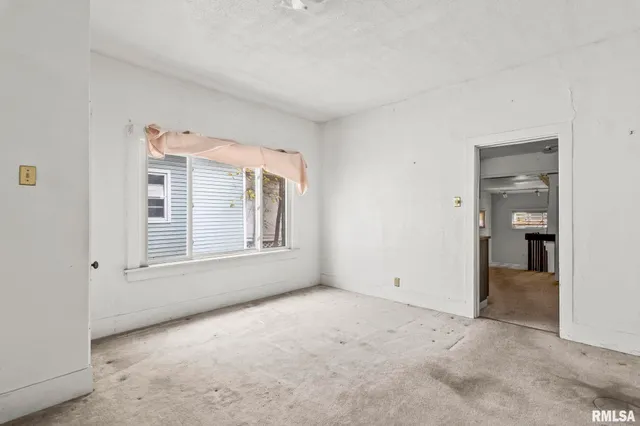 $24,900 | 1504 East Phillips Street, Springfield, IL 62702