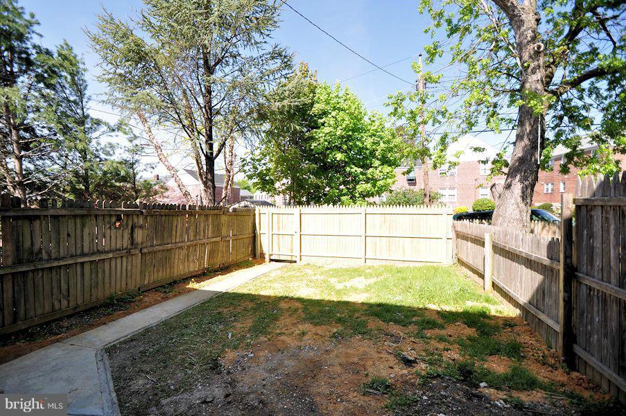1841 Loch Shiel Road Baltimore, MD 21286 - Photo 20 of 23 a view of a backyard