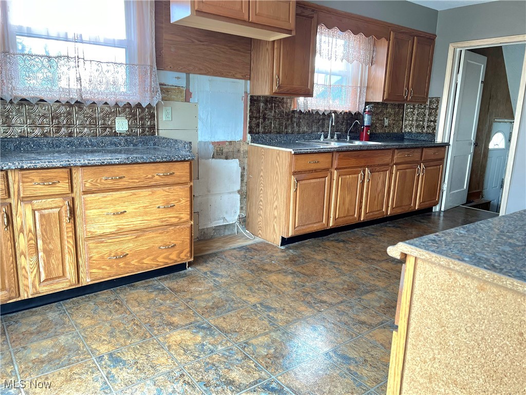 1098 Martin Road Mogadore, OH 44260 - Photo 8 of 20 Gallery Image 8
