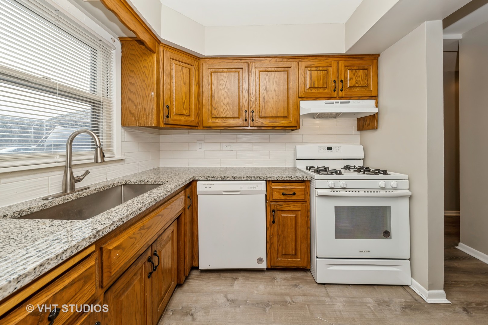 7041 O'Connell Drive, Unit 101 Chicago Ridge, IL 60415 - Photo 6 of 14