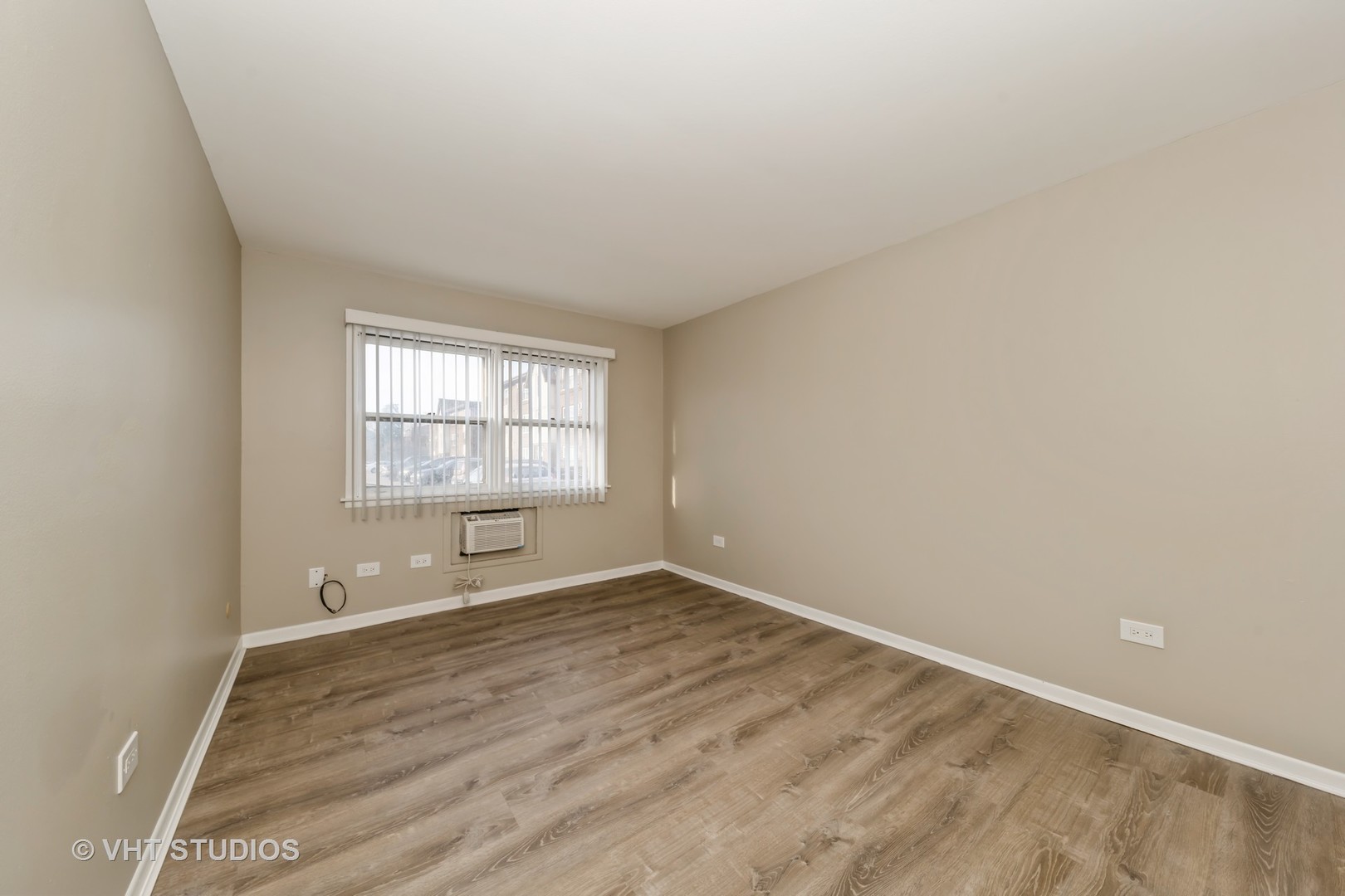 7041 O'Connell Drive, Unit 101 Chicago Ridge, IL 60415 - Photo 9 of 14