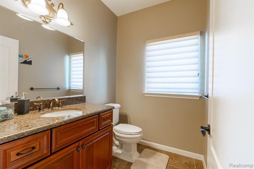 2168 East Shore Drive Rochester Hills, MI 48307 - Photo 28 of 52