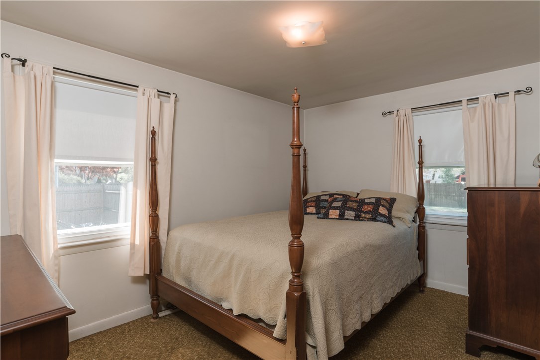 76 Rome Avenue Warwick, RI 02886 - Photo 9 of 12 Gallery Image 9