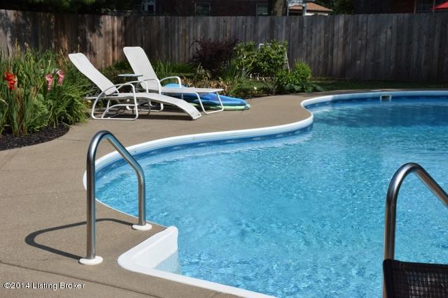 9002 Cardiff Road Louisville, KY 40242 - Photo 27 of 48 9002 Cardiff -27