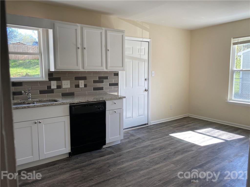 10027 Woody Ridge Road Charlotte, NC 28273 - Photo 3 of 14 Gallery Image 3