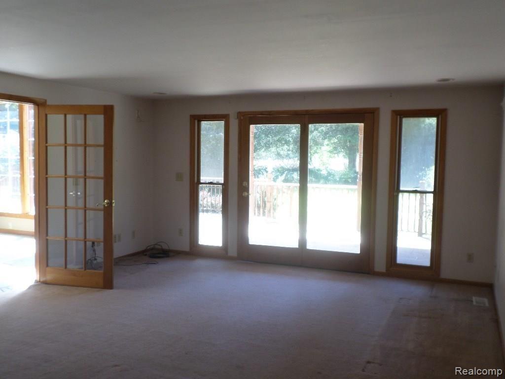 8437 Mabley Hill Road Fenton, MI 48430 - Photo 6 of 30 SAM_7123.JPG