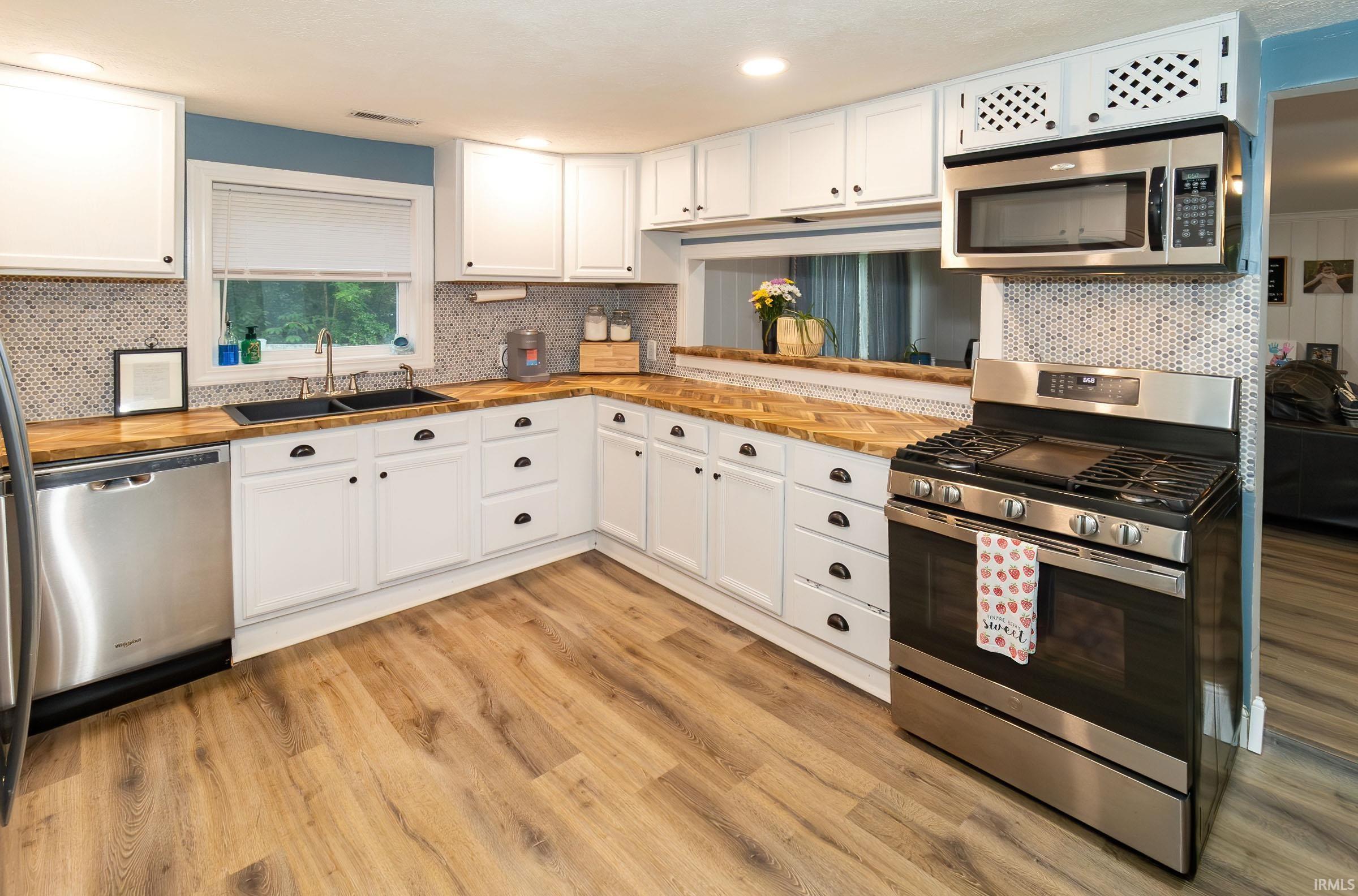 3822 Johnson Road Boonville, IN 47601 - Photo 8 of 28