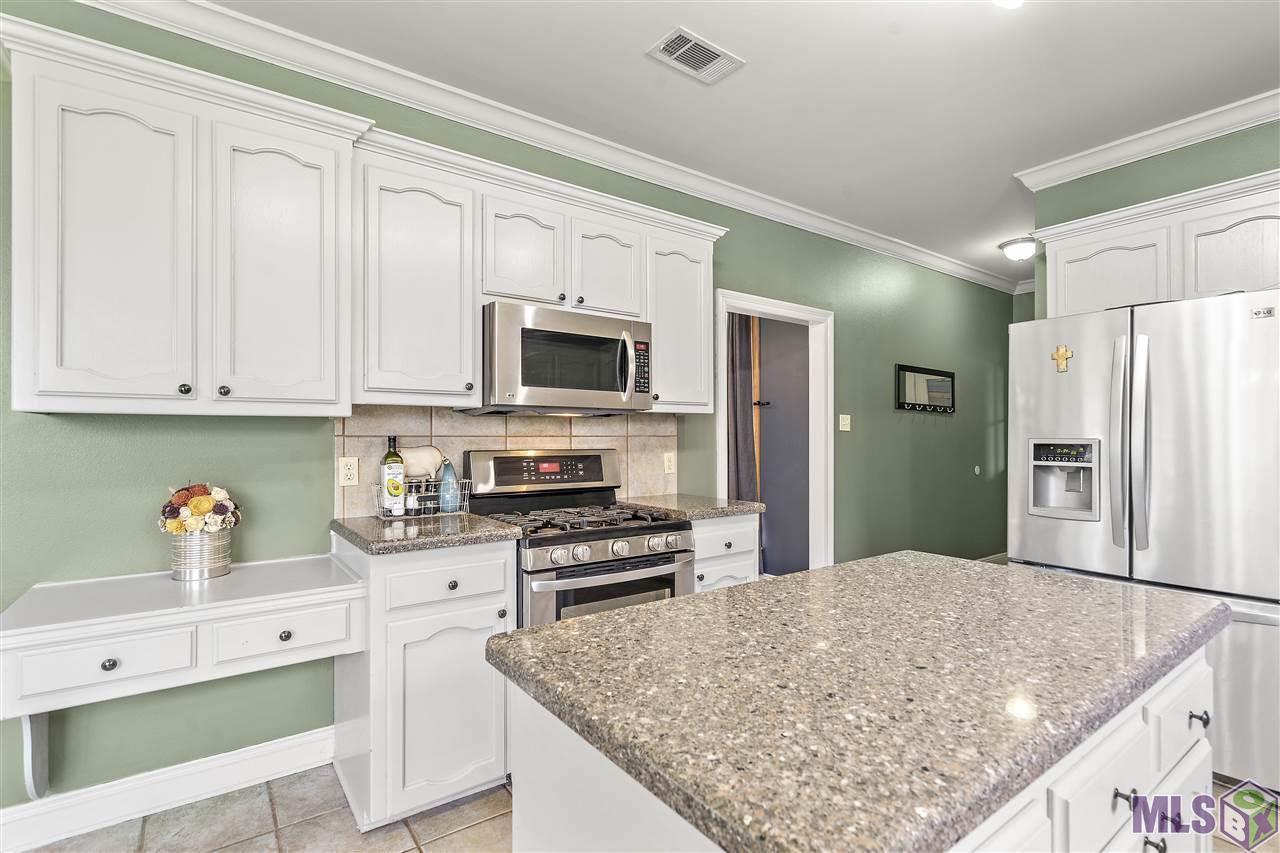 17816 Jefferson Ridge Drive Baton Rouge, LA 70817 - Photo 11 of 27 Gallery Image 11