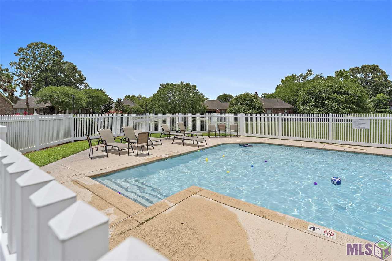 17816 Jefferson Ridge Drive Baton Rouge, LA 70817 - Photo 27 of 27 Neighborhood Pool