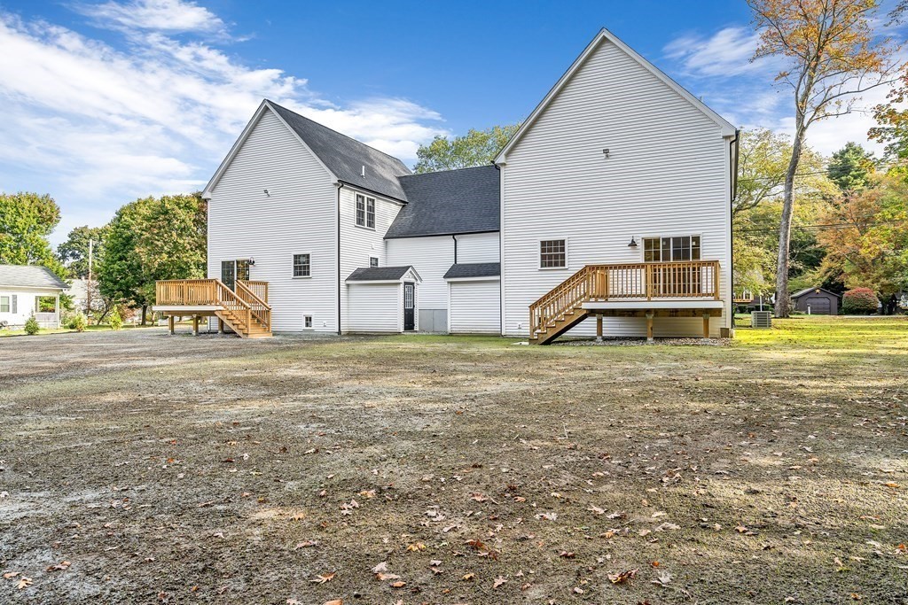 79 Maple Street, Unit 2 Bellingham, MA 02019 - Photo 3 of 26 Gallery Image 3