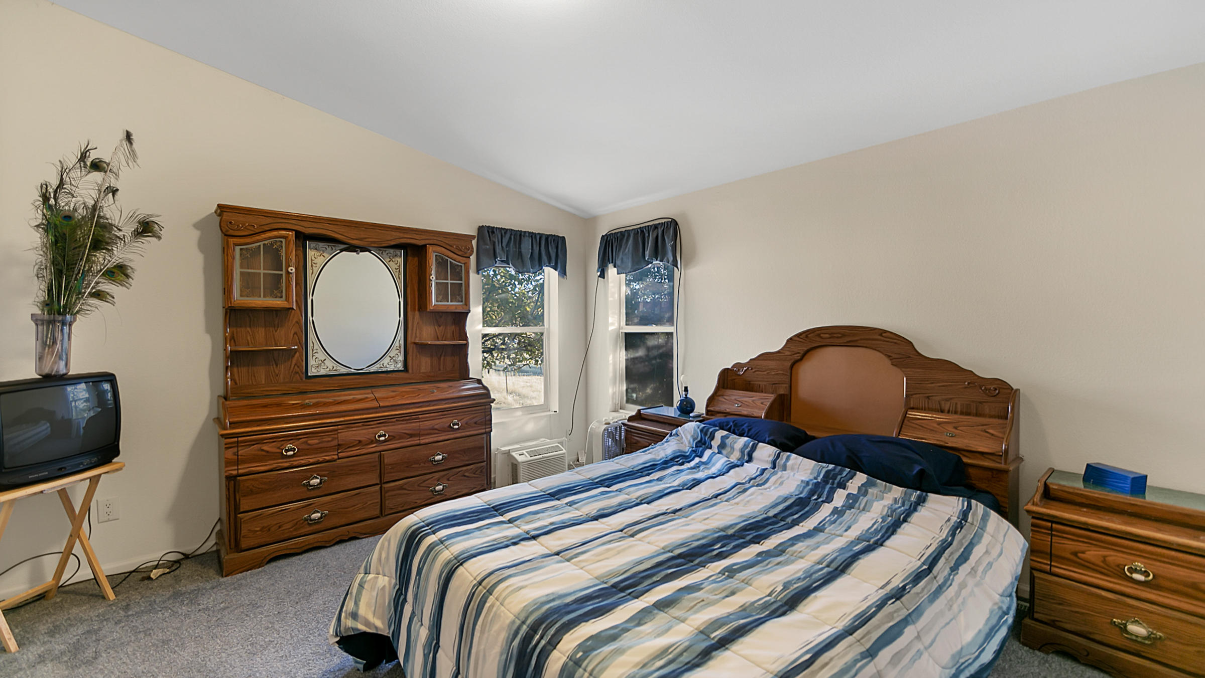 21560 South Powerhouse Road Manton, CA 96059 - Photo 27 of 41 reverse view of bedroom #1