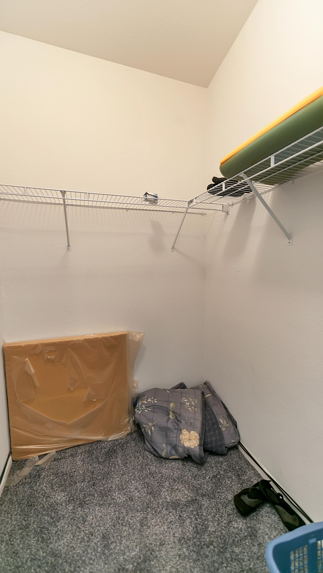 21560 South Powerhouse Road Manton, CA 96059 - Photo 37 of 41 walk in closet