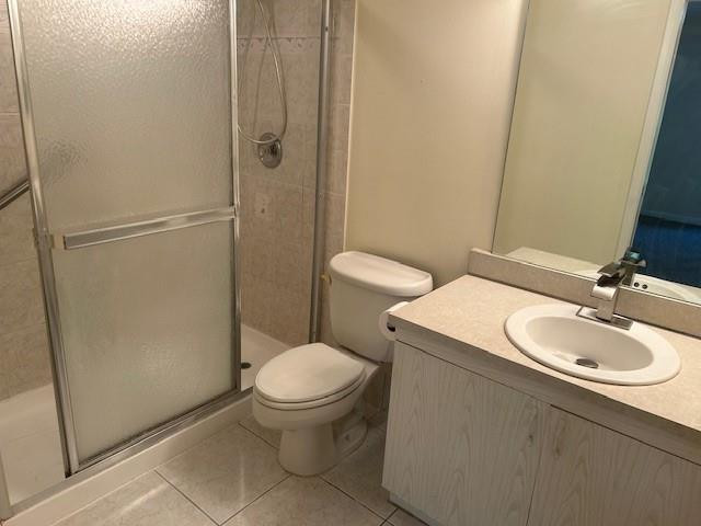 2404 Antigua Circle, Unit E4 Pompano Beach, FL 33066 - Photo 7 of 12 Photo 7