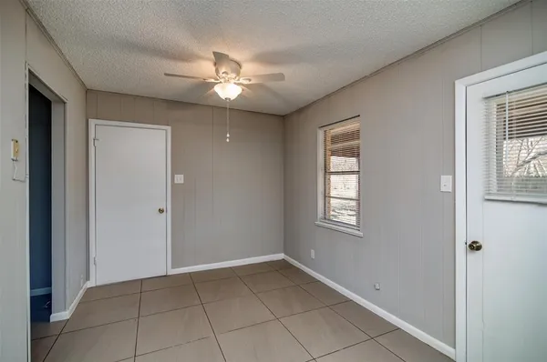 $1,775 | 502 Brown Street, Waxahachie, TX 75165