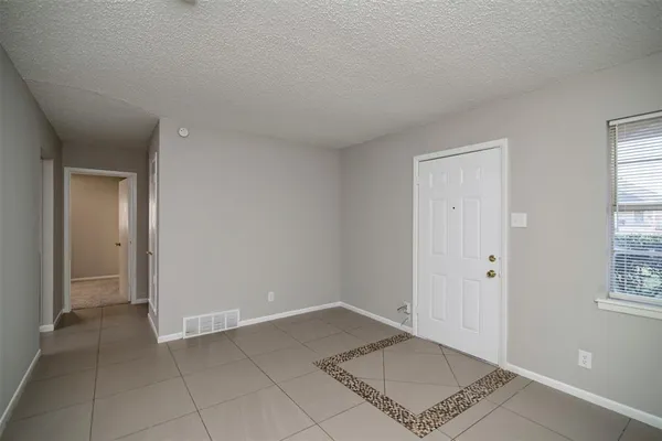 $1,775 | 502 Brown Street, Waxahachie, TX 75165