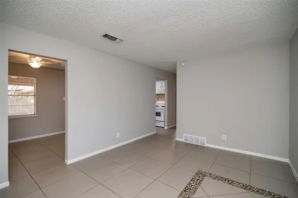 $1,775 | 502 Brown Street, Waxahachie, TX 75165