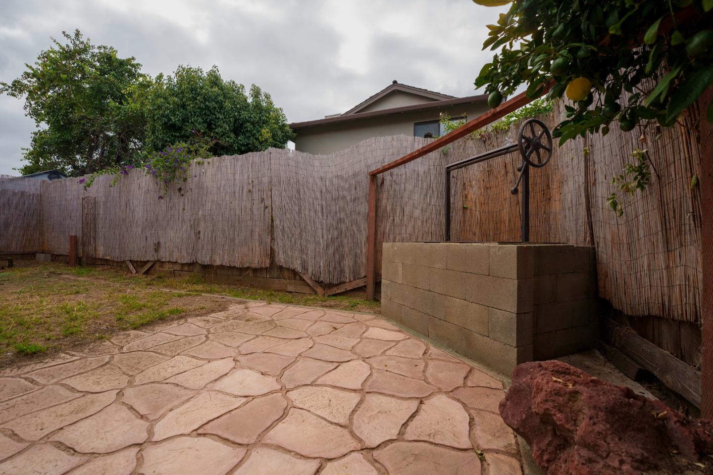 1549 North First Street Salinas, CA 93906 - Photo 22 of 25 a backyard of a house