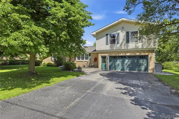 $375,000 | 12 Beverly Drive, Evans, NY 14006