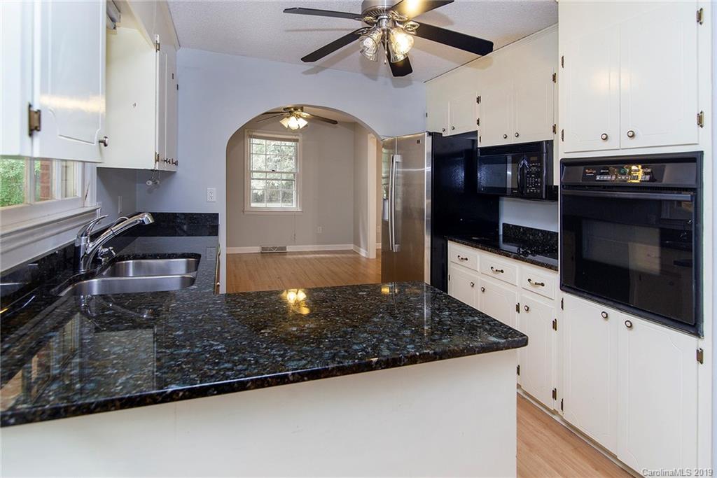 10116 Washam Potts Road Cornelius, NC 28031 - Photo 5 of 21 Gallery Image 5