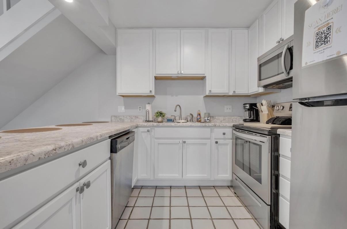 1816 Jackson Bluff Road, Unit F Tallahassee, FL 32304 - Photo 3 of 7