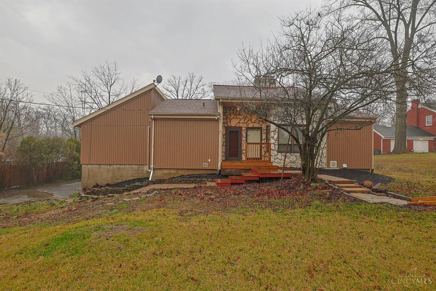 8877 Wuest Road Cincinnati, OH 45251 - Photo 1 of 64
