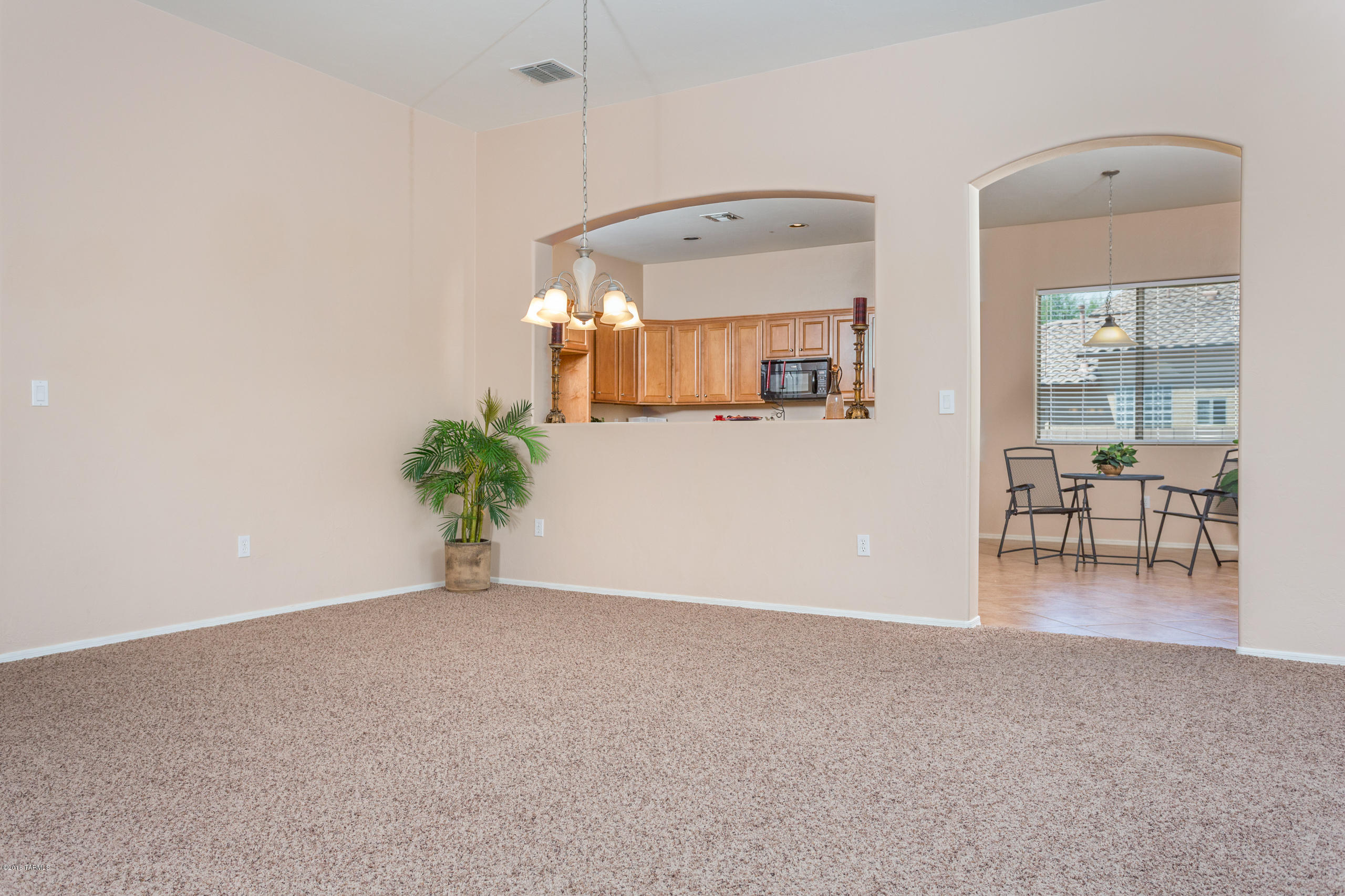15041 North Pelham Road Tucson, AZ 85739 - Photo 4 of 25