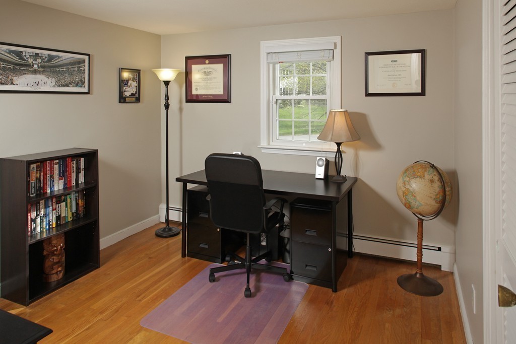60 Colonial Road Hingham, MA 02043 - Photo 9 of 15 Gallery Image 9