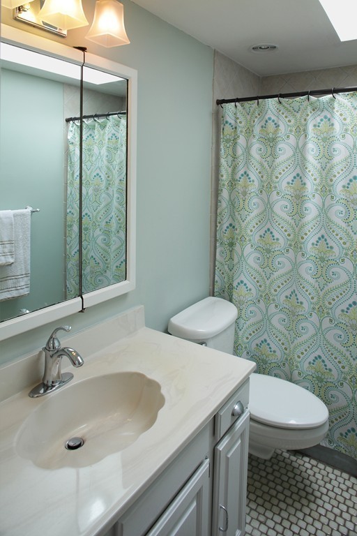 60 Colonial Road Hingham, MA 02043 - Photo 10 of 15 Gallery Image 10