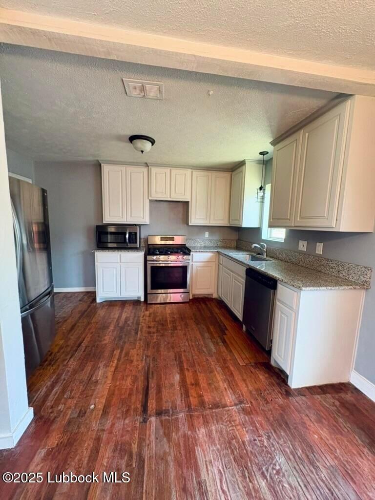 2803 30th Street Lubbock, TX 79410 - Photo 10 of 23 20250527192149863371000000-o