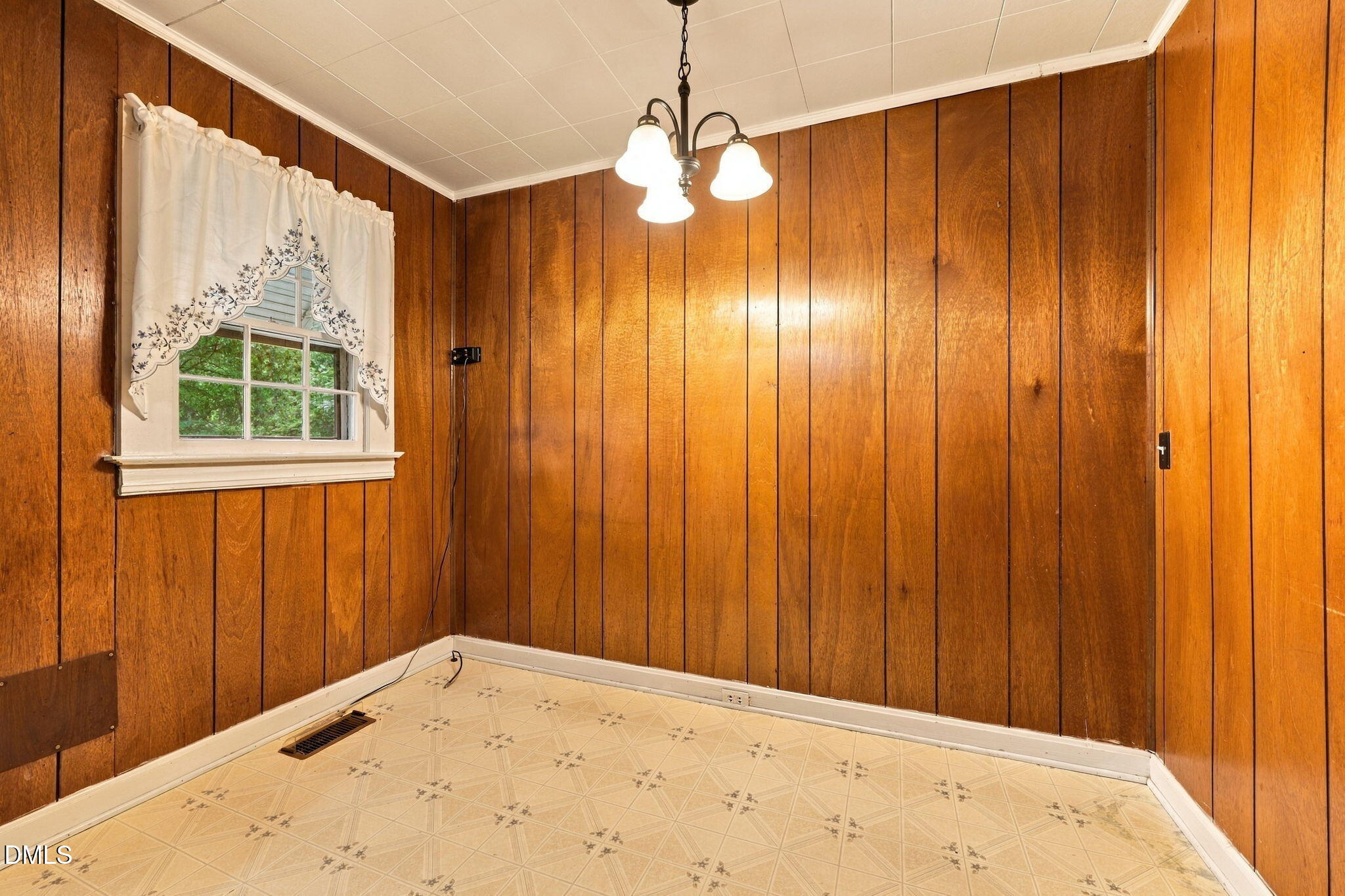 1415 Pointer Street Roxboro, NC 27573 - Photo 17 of 43 47-web-or-mls-IMG_7205