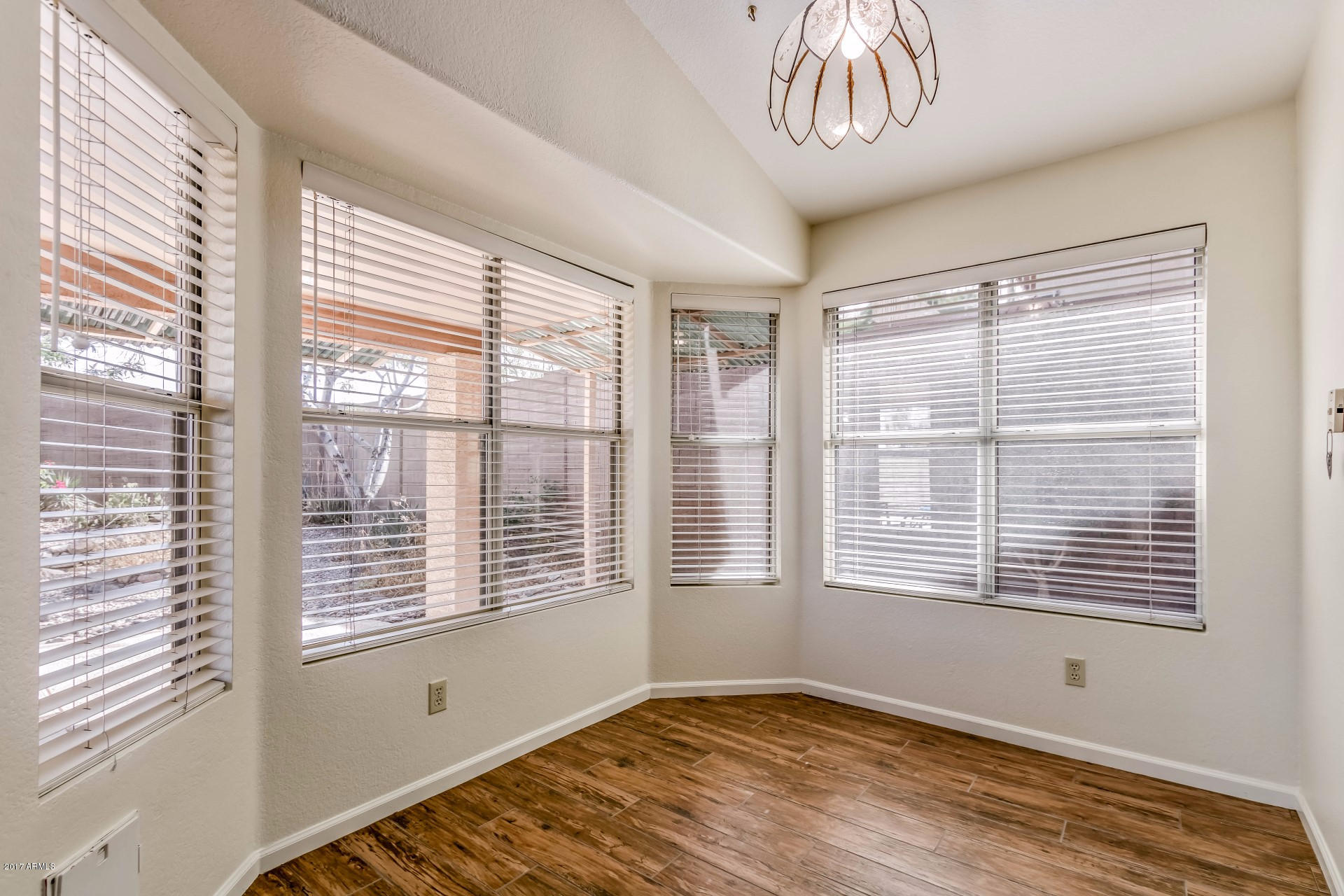 2923 East Calavar Road Phoenix, AZ 85032 - Photo 11 of 30 Calavar (18)