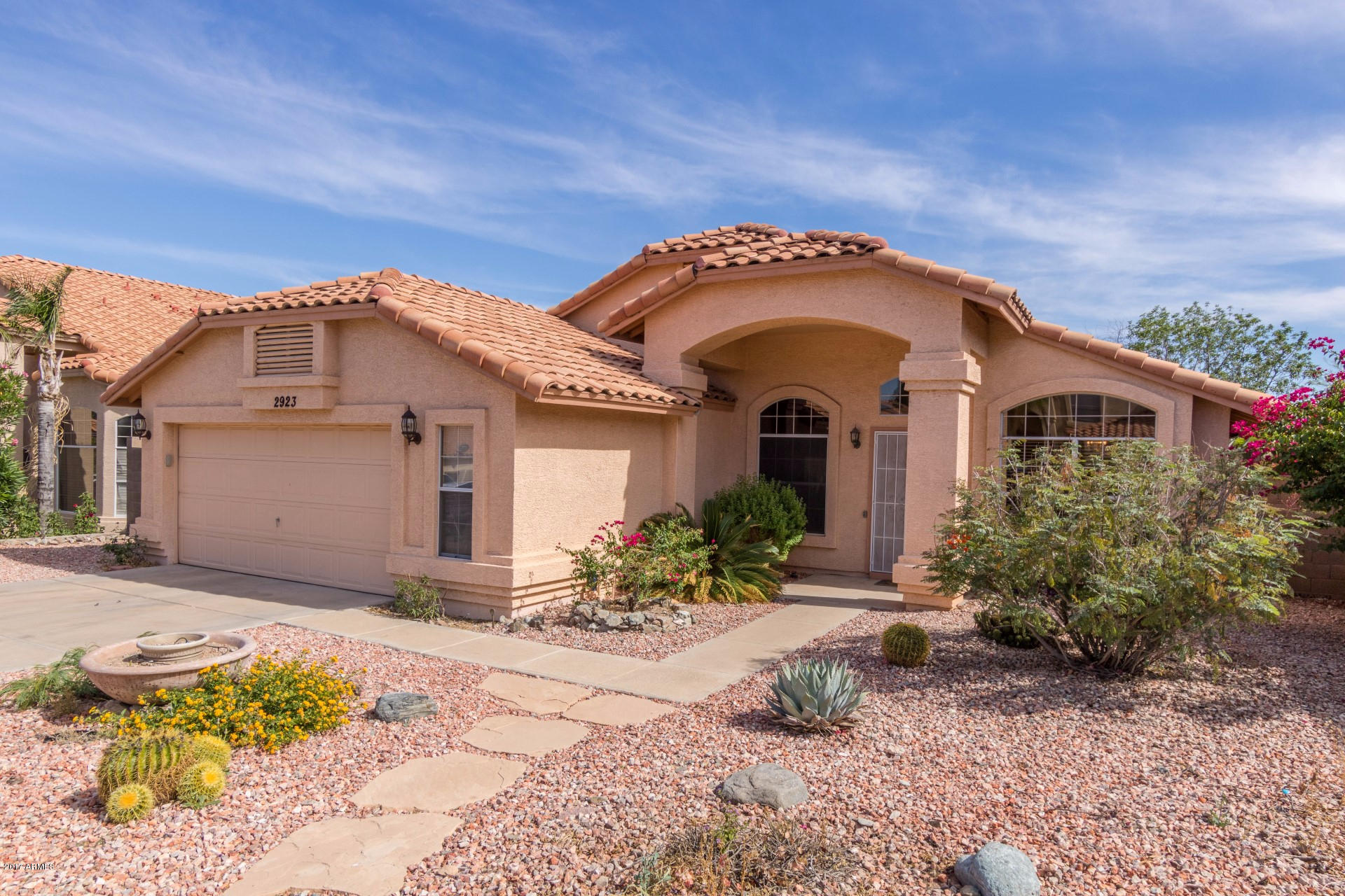 2923 East Calavar Road Phoenix, AZ 85032 - Photo 2 of 30 Calavar (2)
