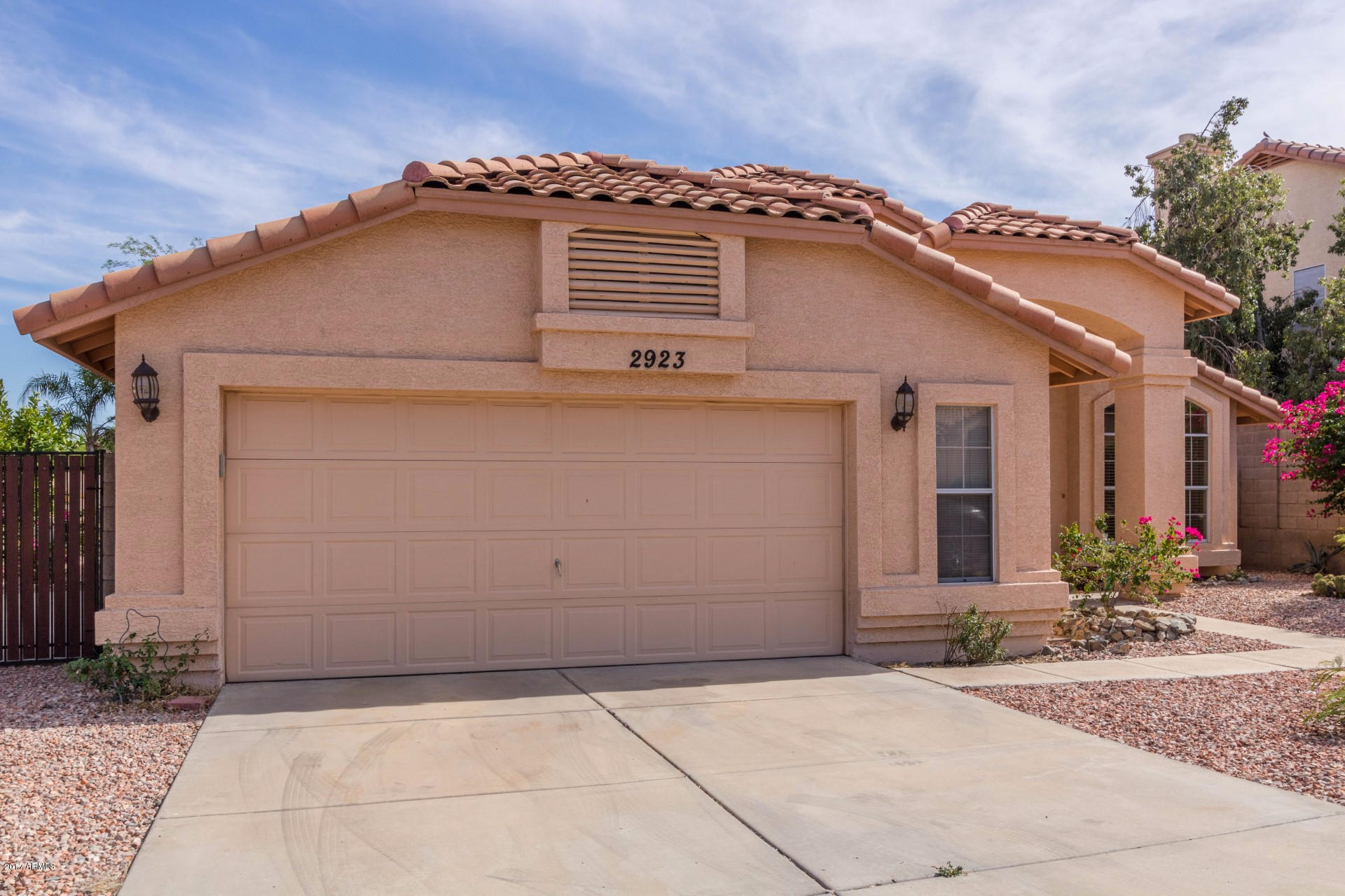 2923 East Calavar Road Phoenix, AZ 85032 - Photo 3 of 30 Calavar (3)