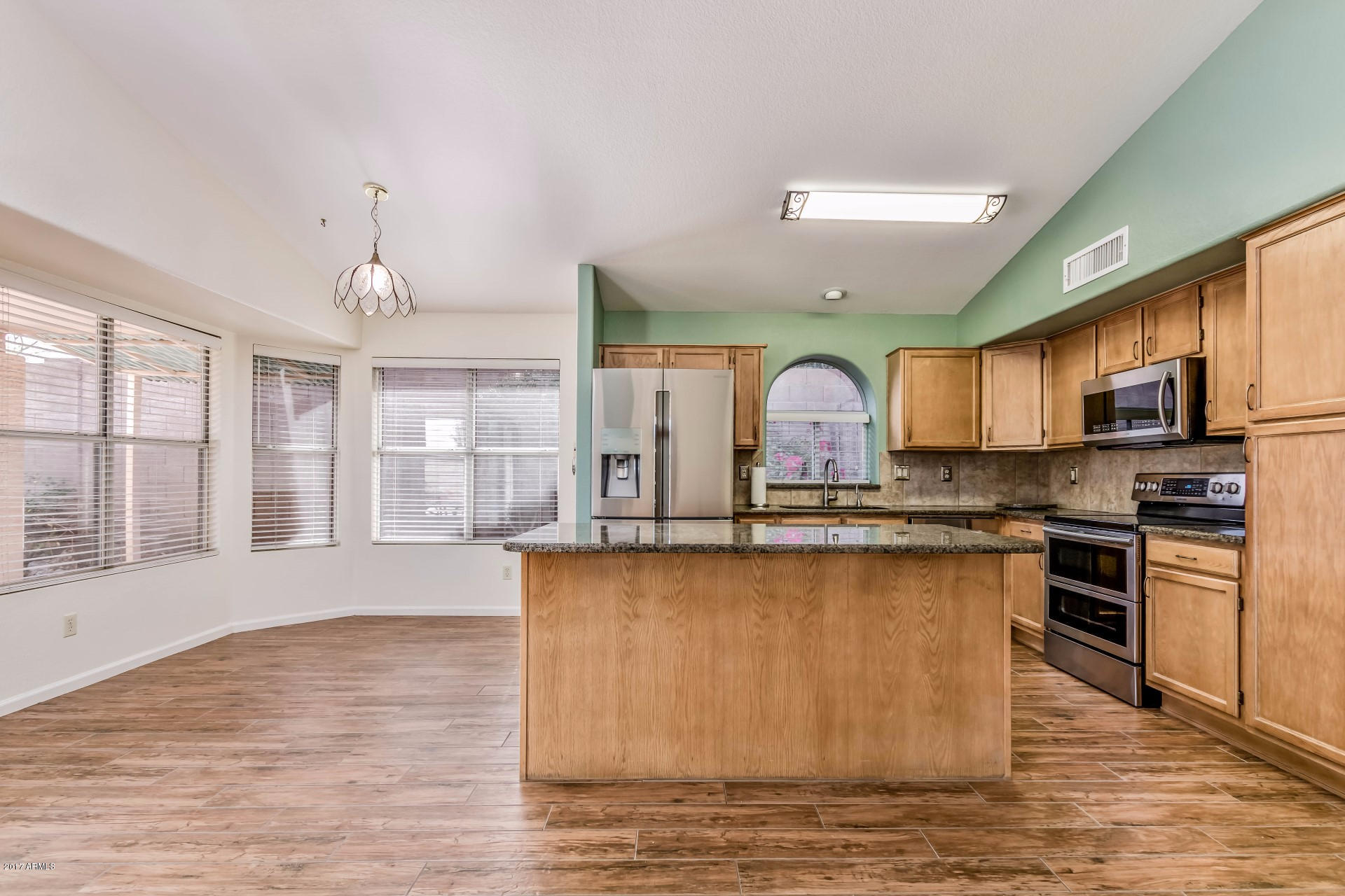2923 East Calavar Road Phoenix, AZ 85032 - Photo 10 of 30 Calavar (17)